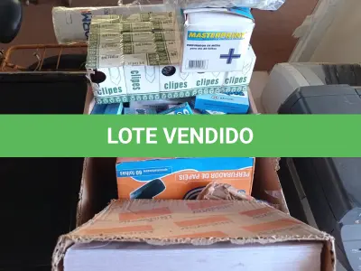 LOTE 125 - 01 LOTE COM DIVERSOS MATERIAIS PARA ESCRITÓRIO. (NO ESTADO) ATENÇÃO! FAZER A VISITAÇÃO ANTES DE ARREMATAR, NÃO SABEMOS SE FUNCIONA. LEILÃO NÃO TEM GARANTIA E NEM DEVOLUÇÃO, SUJEITO A POSSÍVEIS AVARIAS VISÍVEIS/OCULTAS E/OU AUSÊNCIA DE COMPONENTES.