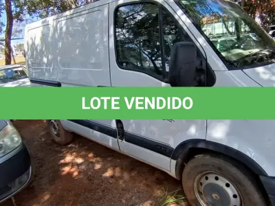 LOTE 045 - 01 RENAULT MASTER FURGÃO 8M3 25DCI; PLACA: JHN-1949; ANO: 2009. CHASSI: 93YADCUD59J199880, RENAVAM: 00116398060;  (COMPRESSOR DO AR/COND TRAVADO, FREIO TRASEIRO E DIANTEIRO DESGASTADO, SUSPENSÃO DIANTEIRA FAZENDO MUITO BARULHO. (NO ESTADO)