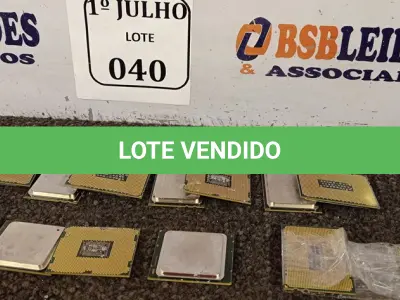 LOTE 040 - 14 PROCESSADORES DIVERSOS. (NO ESTADO) ATENÇÃO! FAZER A VISITAÇÃO ANTES DE ARREMATAR, NÃO SABEMOS SE FUNCIONA. LEILÃO NÃO TEM GARANTIA E NEM DEVOLUÇÃO, SUJEITO A POSSÍVEIS AVARIAS VISÍVEIS/OCULTAS E/OU AUSÊNCIA DE COMPONENTES.