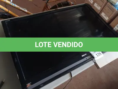 LOTE 126 - 01 TV HDMI LCD 42’’ MARCA SEMP TOSHIBA (NO ESTADO) ATENÇÃO! FAZER A VISITAÇÃO ANTES DE ARREMATAR, NÃO SABEMOS SE FUNCIONA. LEILÃO NÃO TEM GARANTIA E NEM DEVOLUÇÃO, SUJEITO A POSSÍVEIS AVARIAS VISÍVEIS/OCULTAS E/OU AUSÊNCIA DE COMPONENTES.