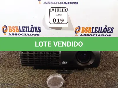 LOTE 019 - 01 PROJETOR LCD MULTIMIDIA, MODELO: DS325B MARCA LG 220V. (NO ESTADO) ATENÇÃO! FAZER A VISITAÇÃO ANTES DE ARREMATAR, NÃO SABEMOS SE FUNCIONA. LEILÃO NÃO TEM GARANTIA E NEM DEVOLUÇÃO, SUJEITO A POSSÍVEIS AVARIAS VISÍVEIS/OCULTAS E/OU AUSÊNCIA DE COMPONENTES.