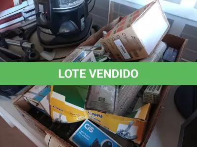 LOTE 049 - 01 LOTE COM DIVERSOS MATERIAIS PARA ESCRITÓRIO. (NO ESTADO) ATENÇÃO! FAZER A VISITAÇÃO ANTES DE ARREMATAR, NÃO SABEMOS SE FUNCIONA. LEILÃO NÃO TEM GARANTIA E NEM DEVOLUÇÃO, SUJEITO A POSSÍVEIS AVARIAS VISÍVEIS/OCULTAS E/OU AUSÊNCIA DE COMPONENTES.