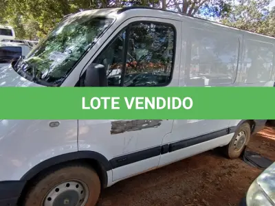 LOTE 045 - 01 RENAULT MASTER FURGÃO 8M3 25DCI; PLACA: JHN-1949; ANO: 2009. CHASSI: 93YADCUD59J199880, RENAVAM: 00116398060;  (COMPRESSOR DO AR/COND TRAVADO, FREIO TRASEIRO E DIANTEIRO DESGASTADO, SUSPENSÃO DIANTEIRA FAZENDO MUITO BARULHO. (NO ESTADO)
