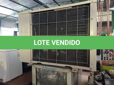 LOTE 146 - 03 SUCATAS DE CONDICIONADORAS DE AR. (NO ESTADO) ATENÇÃO! FAZER A VISITAÇÃO ANTES DE ARREMATAR, NÃO SABEMOS SE FUNCIONA. LEILÃO NÃO TEM GARANTIA E NEM DEVOLUÇÃO, SUJEITO A POSSÍVEIS AVARIAS VISÍVEIS/OCULTAS E/OU AUSÊNCIA DE COMPONENTES.