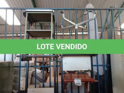 LOTE 142 - 01 LOTE COM MESAS DIVERSAS. (NO ESTADO) ATENÇÃO! FAZER A VISITAÇÃO ANTES DE ARREMATAR, NÃO SABEMOS SE FUNCIONA. LEILÃO NÃO TEM GARANTIA E NEM DEVOLUÇÃO, SUJEITO A POSSÍVEIS AVARIAS VISÍVEIS/OCULTAS E/OU AUSÊNCIA DE COMPONENTES.