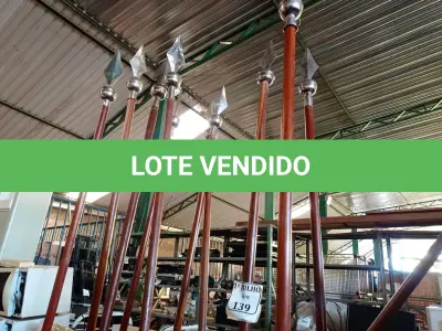 LOTE 139 - 11 PORTA BANDEIRAS. (NO ESTADO) ATENÇÃO! FAZER A VISITAÇÃO ANTES DE ARREMATAR, NÃO SABEMOS SE FUNCIONA. LEILÃO NÃO TEM GARANTIA E NEM DEVOLUÇÃO, SUJEITO A POSSÍVEIS AVARIAS VISÍVEIS/OCULTAS E/OU AUSÊNCIA DE COMPONENTES.