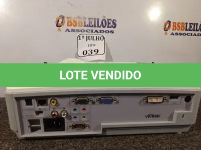 LOTE 039 - 01 PROJETOR LCD MULTIMIDIA, MODELO: D851 MARCA VIVITEK 220V. (NO ESTADO) ATENÇÃO! FAZER A VISITAÇÃO ANTES DE ARREMATAR, NÃO SABEMOS SE FUNCIONA. LEILÃO NÃO TEM GARANTIA E NEM DEVOLUÇÃO, SUJEITO A POSSÍVEIS AVARIAS VISÍVEIS/OCULTAS E/OU AUSÊNCIA DE COMPONENTES.