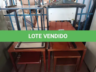 LOTE 142 - 01 LOTE COM MESAS DIVERSAS. (NO ESTADO) ATENÇÃO! FAZER A VISITAÇÃO ANTES DE ARREMATAR, NÃO SABEMOS SE FUNCIONA. LEILÃO NÃO TEM GARANTIA E NEM DEVOLUÇÃO, SUJEITO A POSSÍVEIS AVARIAS VISÍVEIS/OCULTAS E/OU AUSÊNCIA DE COMPONENTES.