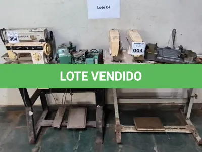 LOTE 004 - APROXIMADAMENTE 6 DE MÁQUINAS DE COSTURA DOMÉSTICA E INDUSTRIAL. (NO ESTADO)