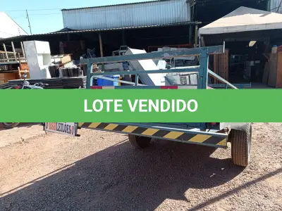 LOTE 456 - 01 REBOQUE. (NO ESTADO) ATENÇÃO! FAZER A VISITAÇÃO ANTES DE ARREMATAR, NÃO SABEMOS SE FUNCIONA. LEILÃO NÃO TEM GARANTIA E NEM DEVOLUÇÃO, SUJEITO A POSSÍVEIS AVARIAS VISÍVEIS/OCULTAS E/OU AUSÊNCIA DE COMPONENTES.