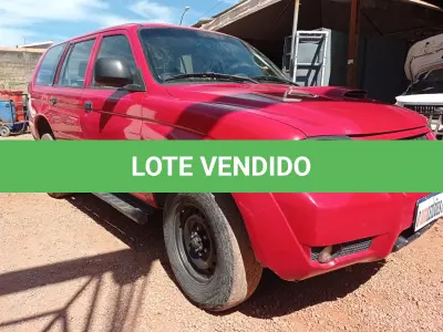 LOTE 329 - 01 MMC/PAJERO HD À DIESEL; ANO 2010, DIESEL, NA COR VERMELHA. DÉBITOS DE IPVA 2024. (NO ESTADO)ATENÇÃO! FAZER A VISITAÇÃO ANTES DE ARREMATAR, NÃO SABEMOS SE FUNCIONA. LEILÃO NÃO TEM GARANTIA E NEM DEVOLUÇÃO, SUJEITO A POSSÍVEIS AVARIAS VISÍVEIS/OCULTAS E/OU AUSÊNCIA DE COMPONENTES.