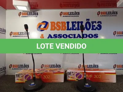 LOTE 110 - 02 MICROFONES DE MESA PROFISSIONAL MMF 302. (NO ESTADO) ATENÇÃO! FAZER A VISITAÇÃO ANTES DE ARREMATAR, NÃO SABEMOS SE FUNCIONA. LEILÃO NÃO TEM GARANTIA E NEM DEVOLUÇÃO, SUJEITO A POSSÍVEIS AVARIAS VISÍVEIS/OCULTAS E/OU AUSÊNCIA DE COMPONENTES.
