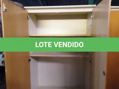LOTE 259 - 01 ARMÁRIO 02 PORTAS. (NO ESTADO) ATENÇÃO! FAZER A VISITAÇÃO ANTES DE ARREMATAR, NÃO SABEMOS SE FUNCIONA. LEILÃO NÃO TEM GARANTIA E NEM DEVOLUÇÃO, SUJEITO A POSSÍVEIS AVARIAS VISÍVEIS/OCULTAS E/OU AUSÊNCIA DE COMPONENTES.