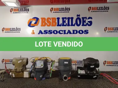 LOTE 052 - 04 AQUECEDORES PARA BANHEIRA. (NO ESTADO) ATENÇÃO! FAZER A VISITAÇÃO ANTES DE ARREMATAR, NÃO SABEMOS SE FUNCIONA. LEILÃO NÃO TEM GARANTIA E NEM DEVOLUÇÃO, SUJEITO A POSSÍVEIS AVARIAS VISÍVEIS/OCULTAS E/OU AUSÊNCIA DE COMPONENTES.