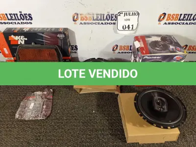 LOTE 041 - 01 FILTRO DE AR PARA MOTO, 01 PAR DE AUTO FALANTES E 01 PASTILHA DE FREIO PARA TAIGER 800. (NO ESTADO) ATENÇÃO! FAZER A VISITAÇÃO ANTES DE ARREMATAR, NÃO SABEMOS SE FUNCIONA. LEILÃO NÃO TEM GARANTIA E NEM DEVOLUÇÃO, SUJEITO A POSSÍVEIS AVARIAS VISÍVEIS/OCULTAS E/OU AUSÊNCIA DE COMPONENTES.
