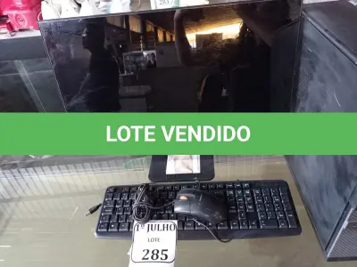 LOTE 285 - 01 COMPUTADOR OPTIPLEX 3010 COM MONITOR LCD, TECLADO E MOUSE. (NO ESTADO) ATENÇÃO! FAZER A VISITAÇÃO ANTES DE ARREMATAR, NÃO SABEMOS SE FUNCIONA. LEILÃO NÃO TEM GARANTIA E NEM DEVOLUÇÃO, SUJEITO A POSSÍVEIS AVARIAS VISÍVEIS/OCULTAS E/OU AUSÊNCIA DE COMPONENTES.
