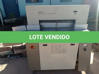 LOTE 313 - 01 MÁQUINA GRÁFICA EBA MULTICUT 10/720. (NO ESTADO) ATENÇÃO! FAZER A VISITAÇÃO ANTES DE ARREMATAR, NÃO SABEMOS SE FUNCIONA. LEILÃO NÃO TEM GARANTIA E NEM DEVOLUÇÃO, SUJEITO A POSSÍVEIS AVARIAS VISÍVEIS/OCULTAS E/OU AUSÊNCIA DE COMPONENTES.