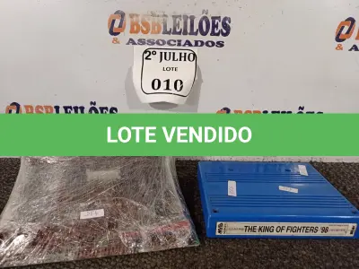 LOTE 010 - 01 CARTUCHO NEO MVS COM PLACA JAMMA. (NO ESTADO) ATENÇÃO! FAZER A VISITAÇÃO ANTES DE ARREMATAR, NÃO SABEMOS SE FUNCIONA. LEILÃO NÃO TEM GARANTIA E NEM DEVOLUÇÃO, SUJEITO A POSSÍVEIS AVARIAS VISÍVEIS/OCULTAS E/OU AUSÊNCIA DE COMPONENTES.