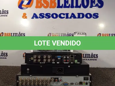 LOTE 087 - 03 DVR E 01 SWITCH 16 PORTAS. (NO ESTADO) ATENÇÃO! FAZER A VISITAÇÃO ANTES DE ARREMATAR, NÃO SABEMOS SE FUNCIONA. LEILÃO NÃO TEM GARANTIA E NEM DEVOLUÇÃO, SUJEITO A POSSÍVEIS AVARIAS VISÍVEIS/OCULTAS E/OU AUSÊNCIA DE COMPONENTES.
