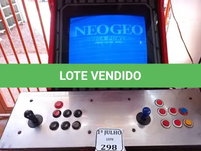 LOTE 298 - 01 MÁQUINA DE JOGOS FLIPERAMA. (NO ESTADO) ATENÇÃO! FAZER A VISITAÇÃO ANTES DE ARREMATAR, NÃO SABEMOS SE FUNCIONA. LEILÃO NÃO TEM GARANTIA E NEM DEVOLUÇÃO, SUJEITO A POSSÍVEIS AVARIAS VISÍVEIS/OCULTAS E/OU AUSÊNCIA DE COMPONENTES.