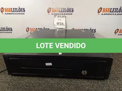 LOTE 056 - 01 CAIXA REGISTRADORA. (NO ESTADO) ATENÇÃO! FAZER A VISITAÇÃO ANTES DE ARREMATAR, NÃO SABEMOS SE FUNCIONA. LEILÃO NÃO TEM GARANTIA E NEM DEVOLUÇÃO, SUJEITO A POSSÍVEIS AVARIAS VISÍVEIS/OCULTAS E/OU AUSÊNCIA DE COMPONENTES.