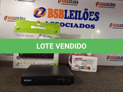 LOTE 094 - 01 DVR E 01 MINI CÂMERA. (NO ESTADO) ATENÇÃO! FAZER A VISITAÇÃO ANTES DE ARREMATAR, NÃO SABEMOS SE FUNCIONA. LEILÃO NÃO TEM GARANTIA E NEM DEVOLUÇÃO, SUJEITO A POSSÍVEIS AVARIAS VISÍVEIS/OCULTAS E/OU AUSÊNCIA DE COMPONENTES.