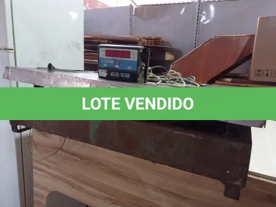 LOTE 291 - 01 BALANÇA ELETRÔNICA COM CAPACIDADE MÁXIMA DE 300KG. (NO ESTADO) ATENÇÃO! FAZER A VISITAÇÃO ANTES DE ARREMATAR, NÃO SABEMOS SE FUNCIONA. LEILÃO NÃO TEM GARANTIA E NEM DEVOLUÇÃO, SUJEITO A POSSÍVEIS AVARIAS VISÍVEIS/OCULTAS E/OU AUSÊNCIA DE COMPONENTES.