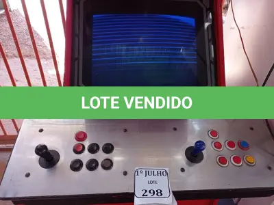 LOTE 298 - 01 MÁQUINA DE JOGOS FLIPERAMA. (NO ESTADO) ATENÇÃO! FAZER A VISITAÇÃO ANTES DE ARREMATAR, NÃO SABEMOS SE FUNCIONA. LEILÃO NÃO TEM GARANTIA E NEM DEVOLUÇÃO, SUJEITO A POSSÍVEIS AVARIAS VISÍVEIS/OCULTAS E/OU AUSÊNCIA DE COMPONENTES.