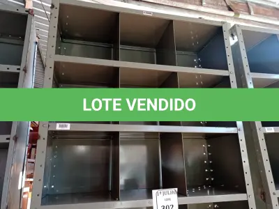 LOTE 302 - 01 ESTANTE DE AÇO COM 07 PRATELEIRAS. (NO ESTADO) ATENÇÃO! FAZER A VISITAÇÃO ANTES DE ARREMATAR, NÃO SABEMOS SE FUNCIONA. LEILÃO NÃO TEM GARANTIA E NEM DEVOLUÇÃO, SUJEITO A POSSÍVEIS AVARIAS VISÍVEIS/OCULTAS E/OU AUSÊNCIA DE COMPONENTES.