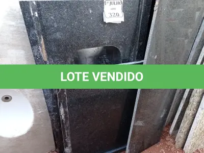 LOTE 320 - 01 PIA, 01 CUBA E PEDRAS DIVERSAS. (NO ESTADO) ATENÇÃO! FAZER A VISITAÇÃO ANTES DE ARREMATAR, NÃO SABEMOS SE FUNCIONA. LEILÃO NÃO TEM GARANTIA E NEM DEVOLUÇÃO, SUJEITO A POSSÍVEIS AVARIAS VISÍVEIS/OCULTAS E/OU AUSÊNCIA DE COMPONENTES.