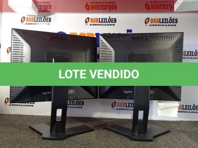 LOTE 108 - 02 MONITORES 19’’ COM BASE GIRATÓRIA MARCA DELL. (NO ESTADO) ATENÇÃO! FAZER A VISITAÇÃO ANTES DE ARREMATAR, NÃO SABEMOS SE FUNCIONA. LEILÃO NÃO TEM GARANTIA E NEM DEVOLUÇÃO, SUJEITO A POSSÍVEIS AVARIAS VISÍVEIS/OCULTAS E/OU AUSÊNCIA DE COMPONENTES.