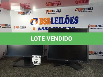 LOTE 103 - 02 MONITORES 19’’, SENDO 01 COM BASE GIRATÓRIA. (NO ESTADO) ATENÇÃO! FAZER A VISITAÇÃO ANTES DE ARREMATAR, NÃO SABEMOS SE FUNCIONA. LEILÃO NÃO TEM GARANTIA E NEM DEVOLUÇÃO, SUJEITO A POSSÍVEIS AVARIAS VISÍVEIS/OCULTAS E/OU AUSÊNCIA DE COMPONENTES.