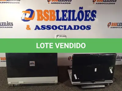 LOTE 007 - 02 NOTEBOOKS, SENDO 01 STI PARA RETIRADA DE PEÇAS E 01 HP COM FONTE SEM O CABO. (NO ESTADO) ATENÇÃO! FAZER A VISITAÇÃO ANTES DE ARREMATAR, NÃO SABEMOS SE FUNCIONA. LEILÃO NÃO TEM GARANTIA E NEM DEVOLUÇÃO, SUJEITO A POSSÍVEIS AVARIAS VISÍVEIS/OCULTAS E/OU AUSÊNCIA DE COMPONENTES.