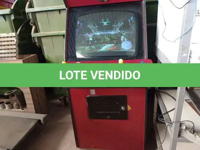 LOTE 033 - 01 FLIPERAMA DE FICHA COM CHAVE 220V.(LIGANDO) (NO ESTADO) ATENÇÃO! FAZER A VISITAÇÃO ANTES DE ARREMATAR, NÃO SABEMOS SE FUNCIONA. LEILÃO NÃO TEM GARANTIA E NEM DEVOLUÇÃO, SUJEITO A POSSÍVEIS AVARIAS VISÍVEIS/OCULTAS E/OU AUSÊNCIA DE COMPONENTES.
