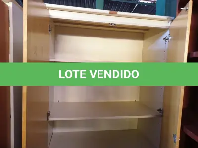 LOTE 258 - 01 ARMÁRIO 02 PORTAS. (NO ESTADO) ATENÇÃO! FAZER A VISITAÇÃO ANTES DE ARREMATAR, NÃO SABEMOS SE FUNCIONA. LEILÃO NÃO TEM GARANTIA E NEM DEVOLUÇÃO, SUJEITO A POSSÍVEIS AVARIAS VISÍVEIS/OCULTAS E/OU AUSÊNCIA DE COMPONENTES.
