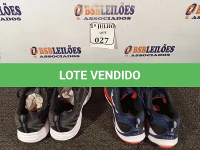 LOTE 027 - 02 PARES DE TÊNIS MASCULINO TAMANHO 39 (NO ESTADO) ATENÇÃO! FAZER A VISITAÇÃO ANTES DE ARREMATAR, NÃO SABEMOS SE FUNCIONA. LEILÃO NÃO TEM GARANTIA E NEM DEVOLUÇÃO, SUJEITO A POSSÍVEIS AVARIAS VISÍVEIS/OCULTAS E/OU AUSÊNCIA DE COMPONENTES.