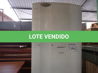LOTE 292 - 01 GELADEIRA AIR FLOW SYSTEM DC45 MARCA ELECTROLUX 220V. (NO ESTADO) ATENÇÃO! FAZER A VISITAÇÃO ANTES DE ARREMATAR, NÃO SABEMOS SE FUNCIONA. LEILÃO NÃO TEM GARANTIA E NEM DEVOLUÇÃO, SUJEITO A POSSÍVEIS AVARIAS VISÍVEIS/OCULTAS E/OU AUSÊNCIA DE COMPONENTES.