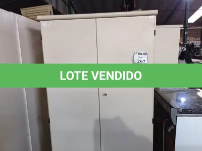 LOTE 267 - 01 ARMÁRIO PARA ESCRITÓRIO 02 PORTAS. (NO ESTADO) ATENÇÃO! FAZER A VISITAÇÃO ANTES DE ARREMATAR, NÃO SABEMOS SE FUNCIONA. LEILÃO NÃO TEM GARANTIA E NEM DEVOLUÇÃO, SUJEITO A POSSÍVEIS AVARIAS VISÍVEIS/OCULTAS E/OU AUSÊNCIA DE COMPONENTES.