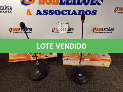 LOTE 096 - 02 MICROFONES DE MESA PROFISSIONAL MMF 302. (NO ESTADO) ATENÇÃO! FAZER A VISITAÇÃO ANTES DE ARREMATAR, NÃO SABEMOS SE FUNCIONA. LEILÃO NÃO TEM GARANTIA E NEM DEVOLUÇÃO, SUJEITO A POSSÍVEIS AVARIAS VISÍVEIS/OCULTAS E/OU AUSÊNCIA DE COMPONENTES.