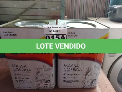 LOTE 015 - 02 LATAS DE MASSA CORRIDA PARA PAREDES INTERIOR CONTENDO 28KG CADA MARCA SUVINIL. (NO ESTADO) ATENÇÃO! FAZER A VISITAÇÃO ANTES DE ARREMATAR, NÃO SABEMOS SE FUNCIONA. LEILÃO NÃO TEM GARANTIA E NEM DEVOLUÇÃO, SUJEITO A POSSÍVEIS AVARIAS VISÍVEIS/OCULTAS E/OU AUSÊNCIA DE COMPONENTES.