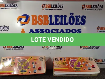 LOTE 096 - 02 MICROFONES DE MESA PROFISSIONAL MMF 302. (NO ESTADO) ATENÇÃO! FAZER A VISITAÇÃO ANTES DE ARREMATAR, NÃO SABEMOS SE FUNCIONA. LEILÃO NÃO TEM GARANTIA E NEM DEVOLUÇÃO, SUJEITO A POSSÍVEIS AVARIAS VISÍVEIS/OCULTAS E/OU AUSÊNCIA DE COMPONENTES.