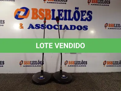 LOTE 049 - 02 MICROFONES DE MESA PROFISSIONAL MMF 302. (NO ESTADO) ATENÇÃO! FAZER A VISITAÇÃO ANTES DE ARREMATAR, NÃO SABEMOS SE FUNCIONA. LEILÃO NÃO TEM GARANTIA E NEM DEVOLUÇÃO, SUJEITO A POSSÍVEIS AVARIAS VISÍVEIS/OCULTAS E/OU AUSÊNCIA DE COMPONENTES.