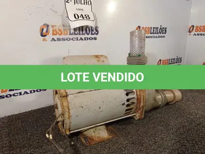 LOTE 048 - 01 MOTOR BOMBA BIVOLT FAMAC. (NO ESTADO) ATENÇÃO! FAZER A VISITAÇÃO ANTES DE ARREMATAR, NÃO SABEMOS SE FUNCIONA. LEILÃO NÃO TEM GARANTIA E NEM DEVOLUÇÃO, SUJEITO A POSSÍVEIS AVARIAS VISÍVEIS/OCULTAS E/OU AUSÊNCIA DE COMPONENTES.