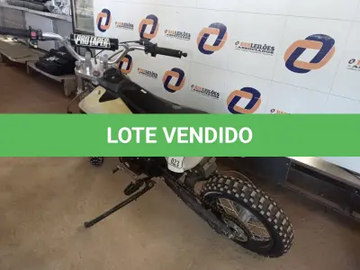 LOTE 023 - 01 MOTOCICLETA GARELLI 50 CILINDRADAS. (NO ESTADO) ATENÇÃO! FAZER A VISITAÇÃO ANTES DE ARREMATAR, NÃO SABEMOS SE FUNCIONA. LEILÃO NÃO TEM GARANTIA E NEM DEVOLUÇÃO, SUJEITO A POSSÍVEIS AVARIAS VISÍVEIS/OCULTAS E/OU AUSÊNCIA DE COMPONENTES.