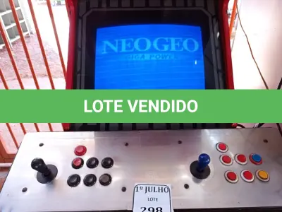 LOTE 298 - 01 MÁQUINA DE JOGOS FLIPERAMA. (NO ESTADO) ATENÇÃO! FAZER A VISITAÇÃO ANTES DE ARREMATAR, NÃO SABEMOS SE FUNCIONA. LEILÃO NÃO TEM GARANTIA E NEM DEVOLUÇÃO, SUJEITO A POSSÍVEIS AVARIAS VISÍVEIS/OCULTAS E/OU AUSÊNCIA DE COMPONENTES.