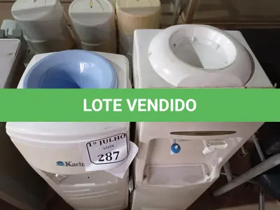 LOTE 287 - 02 BEBEDOUROS PARA GARRAFÃO 220V. (NO ESTADO) ATENÇÃO! FAZER A VISITAÇÃO ANTES DE ARREMATAR, NÃO SABEMOS SE FUNCIONA. LEILÃO NÃO TEM GARANTIA E NEM DEVOLUÇÃO, SUJEITO A POSSÍVEIS AVARIAS VISÍVEIS/OCULTAS E/OU AUSÊNCIA DE COMPONENTES.