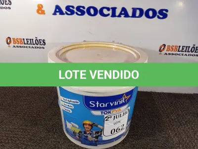 LOTE 062 - 01 BALDE DE MASSA ACRÍLICA INTERIOR STARVINIL DE 25 KG. (NO ESTADO) ATENÇÃO! FAZER A VISITAÇÃO ANTES DE ARREMATAR, NÃO SABEMOS SE FUNCIONA. LEILÃO NÃO TEM GARANTIA E NEM DEVOLUÇÃO, SUJEITO A POSSÍVEIS AVARIAS VISÍVEIS/OCULTAS E/OU AUSÊNCIA DE COMPONENTES.