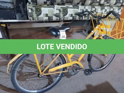 LOTE 262 - 01 BICICLETA CARGUEIRA NA COR AMARELA. (NO ESTADO) ATENÇÃO! FAZER A VISITAÇÃO ANTES DE ARREMATAR, NÃO SABEMOS SE FUNCIONA. LEILÃO NÃO TEM GARANTIA E NEM DEVOLUÇÃO, SUJEITO A POSSÍVEIS AVARIAS VISÍVEIS/OCULTAS E/OU AUSÊNCIA DE COMPONENTES.