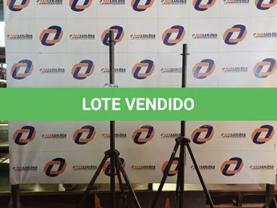 LOTE 258 - 02 TRIPÉS PARA CAIXA DE SOM (NO ESTADO) ATENÇÃO! FAZER A VISITAÇÃO ANTES DE ARREMATAR, NÃO SABEMOS SE FUNCIONA. LEILÃO NÃO TEM GARANTIA E NEM DEVOLUÇÃO, SUJEITO A POSSÍVEIS AVARIAS VISÍVEIS/OCULTAS E/OU AUSÊNCIA DE COMPONENTES.
