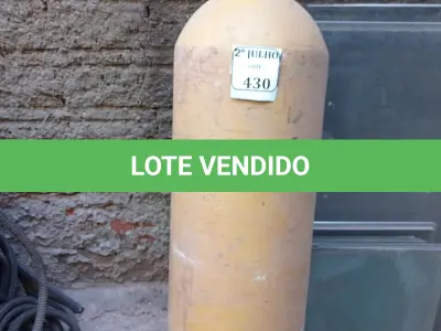 LOTE 430 - 01CILINDRO DE GNV VEICULAR (NO ESTADO) ATENÇÃO! FAZER A VISITAÇÃO ANTES DE ARREMATAR, NÃO SABEMOS SE FUNCIONA. LEILÃO NÃO TEM GARANTIA E NEM DEVOLUÇÃO, SUJEITO A POSSÍVEIS AVARIAS VISÍVEIS/OCULTAS E/OU AUSÊNCIA DE COMPONENTES.